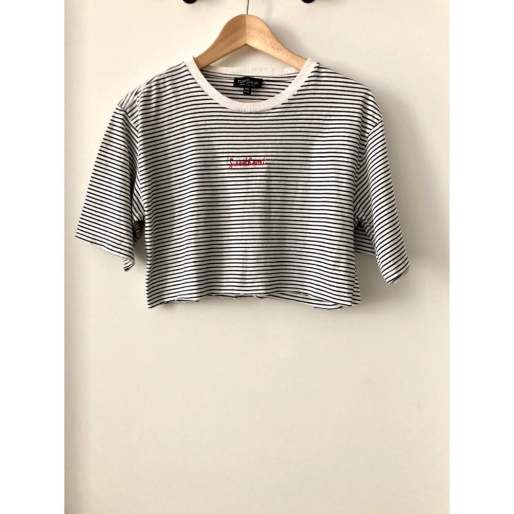 “Sweetheart” top shop crop
